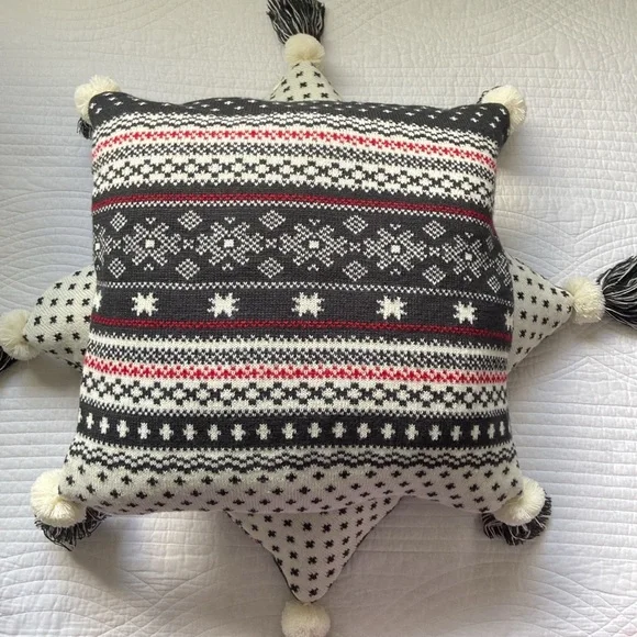 Brooks Brothers Fair Isle Sweater Knit Accent Pillow Covers Set of Two - Picture 7 of 16